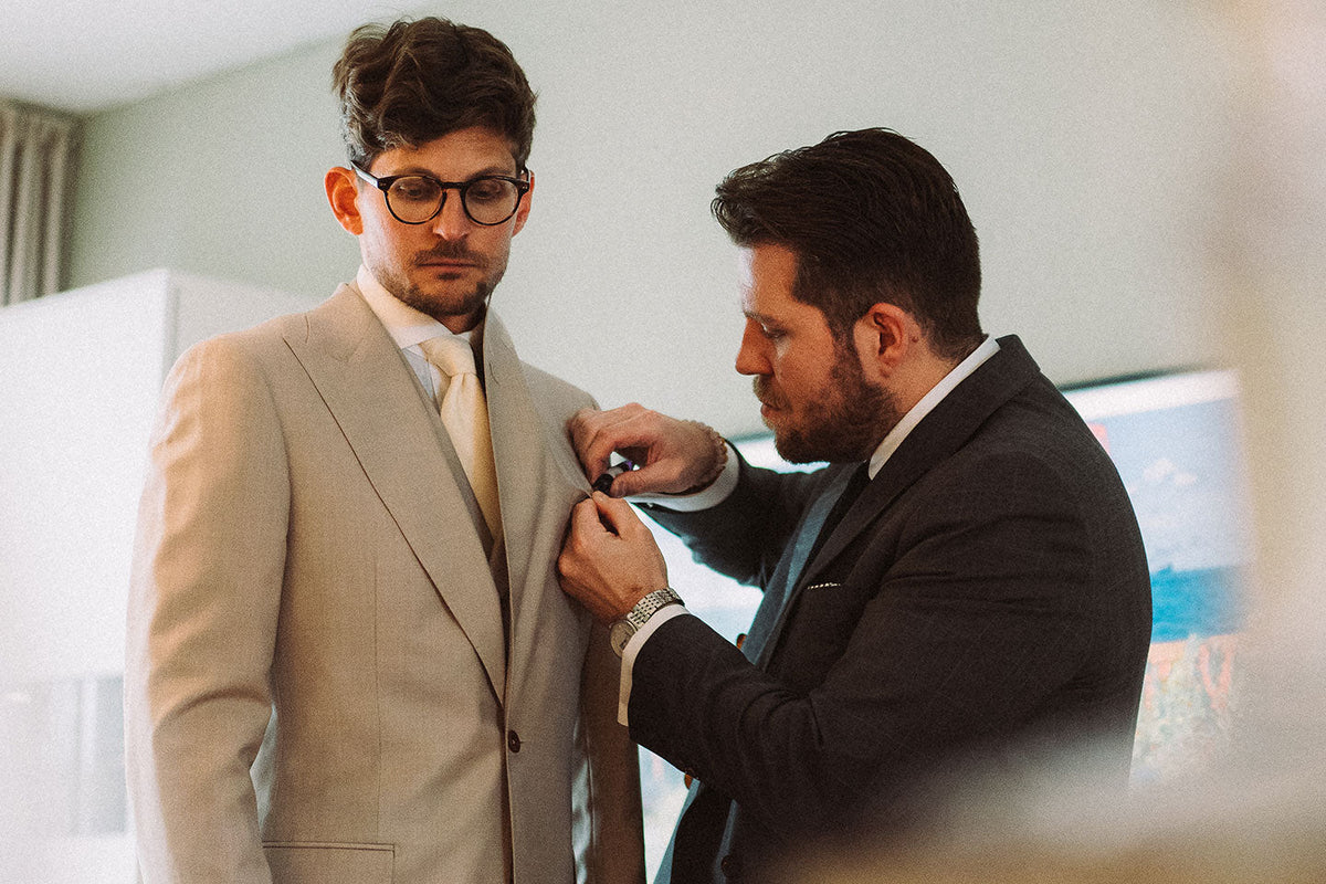 Hochzeitsanzug nach Maß für Bräutigame bei Christian Weilert in Düsseldorf